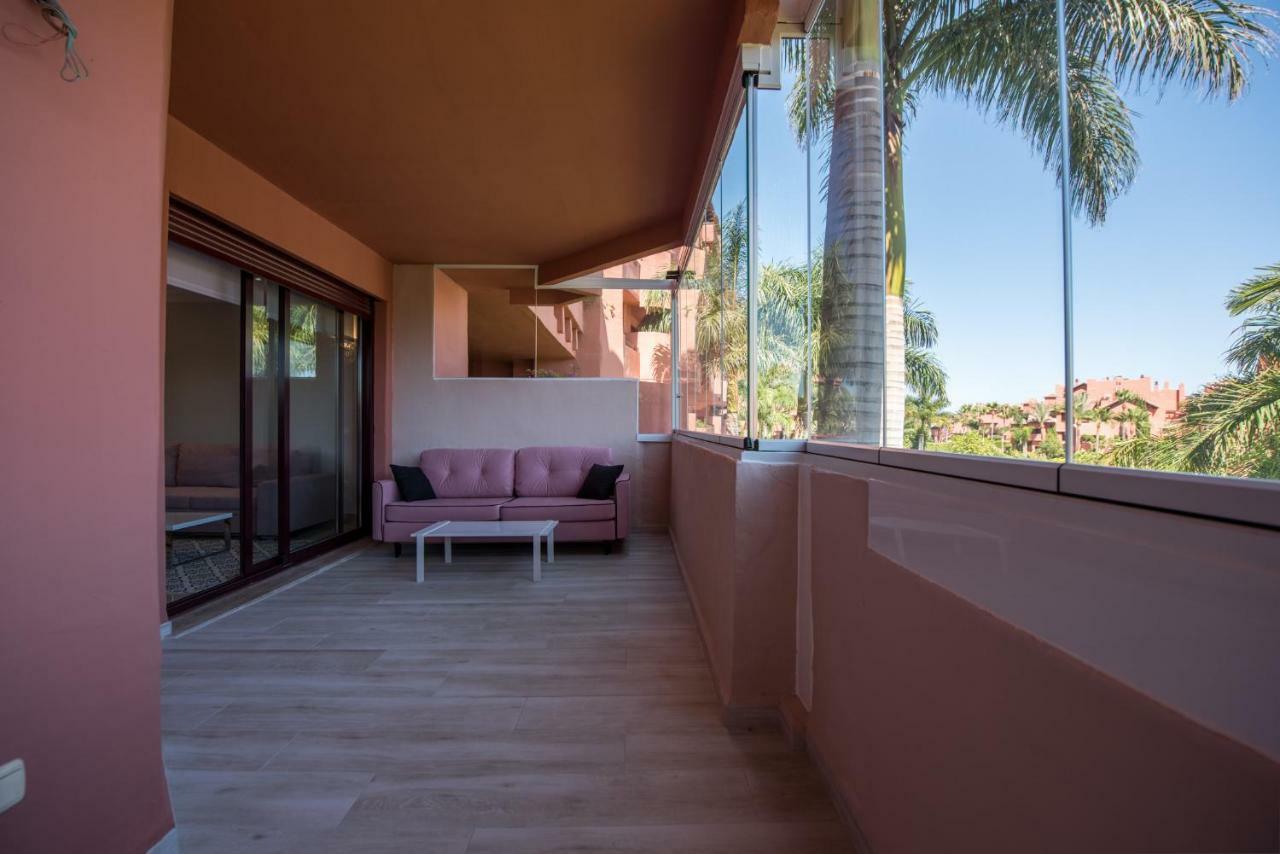 Marina Luxury Apartment Estepona Exterior photo